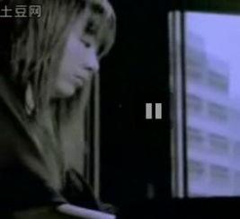 国产钢琴女视频,演绎民族旋律，展现钢琴魅力