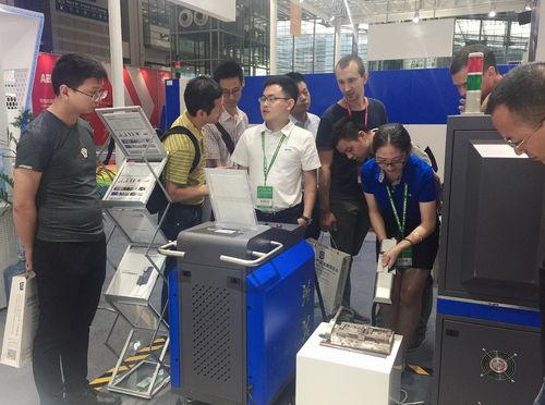 国产激光除锈视频,高效革新，焕新金属表面