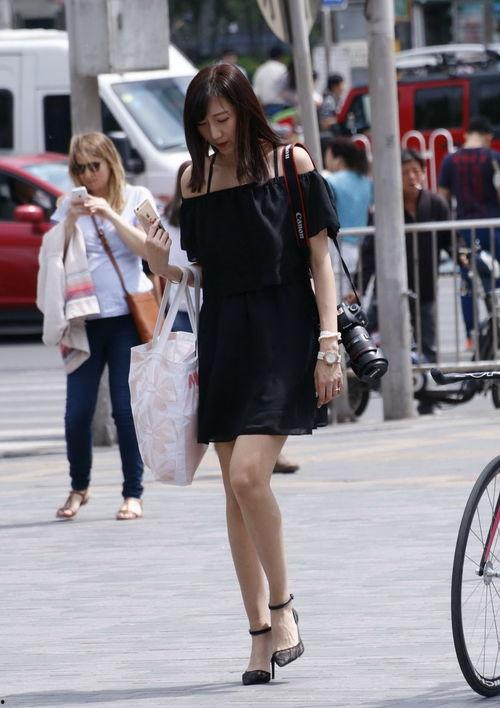 国产街拍美女视频网站,国产美女视频网站展现时尚魅力